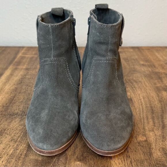 Diba Women’s Sophia Suede Leather Heeled Ankle Bootie Boot Green-Gray Size 7.5 - Picture 3 of 11